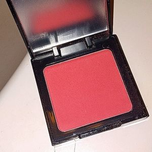 Violet Voss blush